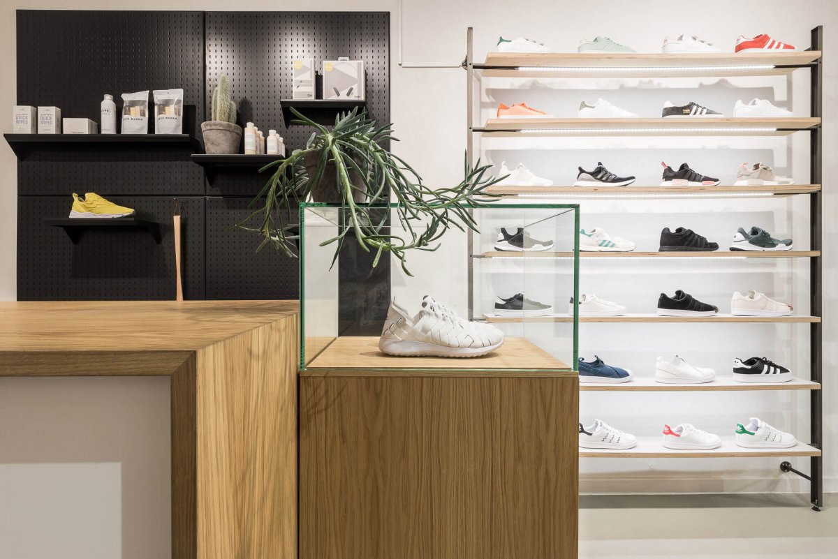 Nike Pro Shop 3